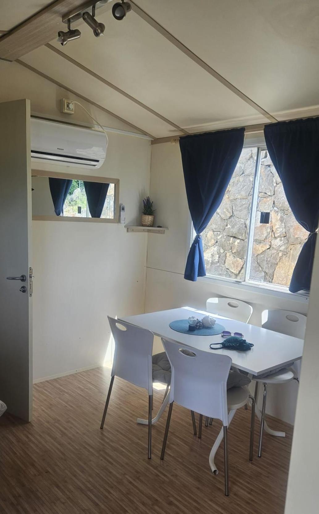 Mobile Home Relax Klenovica Exterior photo